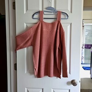 Sweater that hangs off shoulder brand new